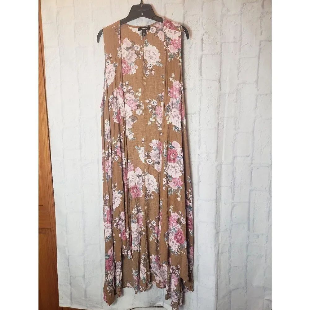 TORRID Long Lightweight Open Front Floral Vest 1X